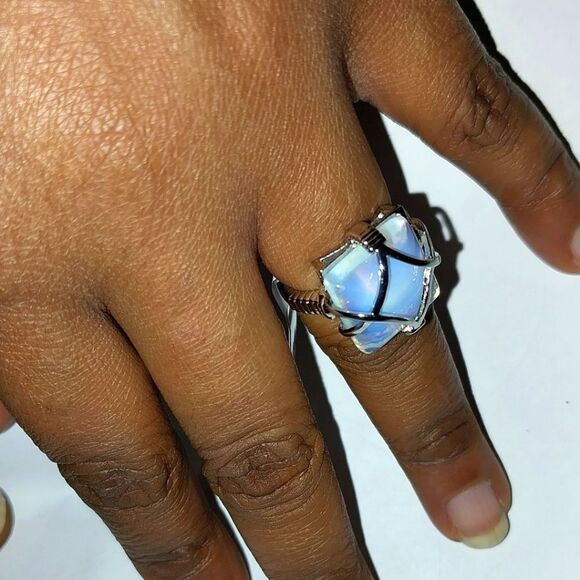 Beautiful vintage caged moonstone ring sz.6 - Picture 4 of 9